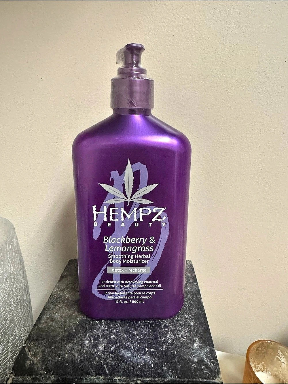 Hempz Blackberry & Lemongrass Smoothing Herbal Body Moisturizer
